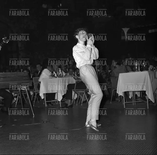 Rita Pavone, Viareggio, 1964 - Farabola Immagine digitale