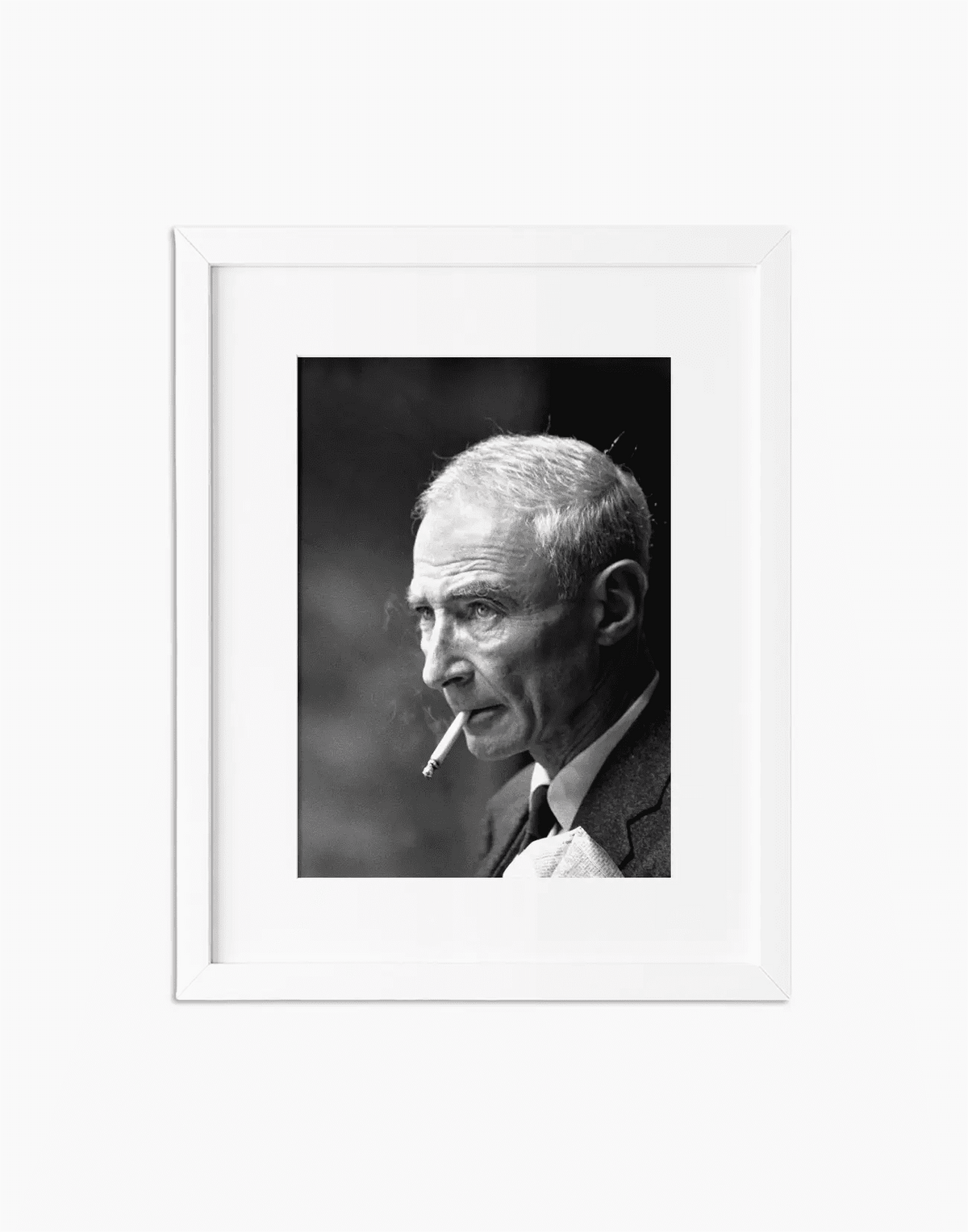 Robert Oppenheimer, 1964 — stampa fine art con cornice bianca