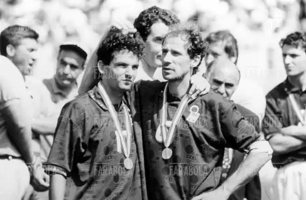 Roberto Baggio e Franco Baresi, Mondiali di calcio Usa 94 - Farabola Immagine digitale