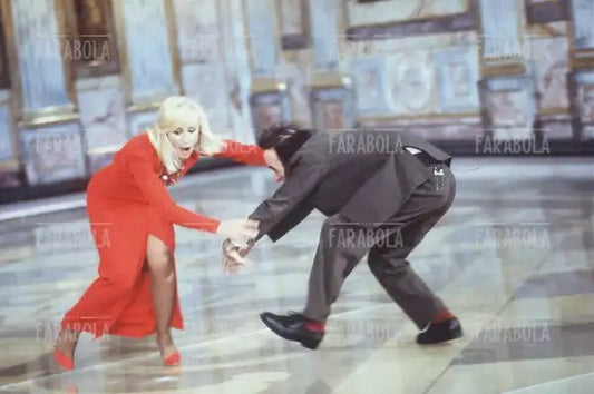 Roberto Benigni e Raffaella Carrà, Fantastico, 1991 - Farabola Immagine digitale