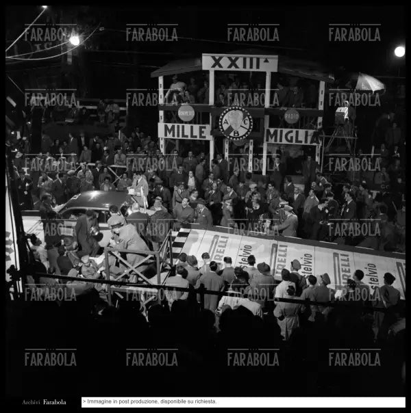 Roberto Rosazza Ferraris e Osvaldo Pieri su Fiat - Abarth 750, Mille Miglia, 1956 - Farabola Immagine digitale