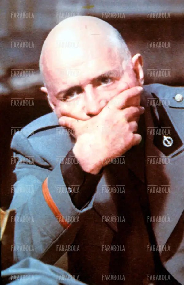 Rod Steiger in una scena del film Mussolini Ultimo Atto, 1974 - Farabola Immagine digitale