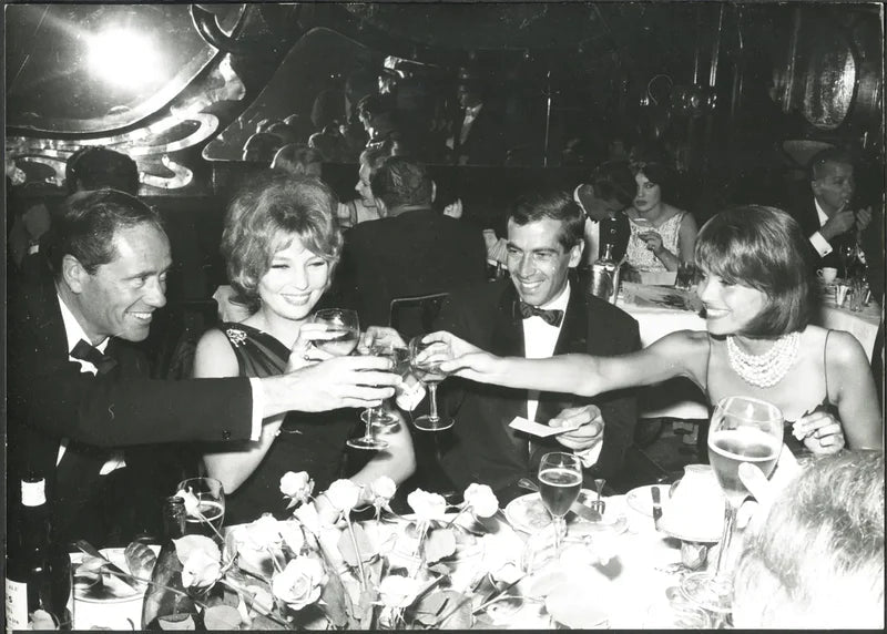 Roger Vadim e Annette Stroyberg 1960 Ft 37430 - Stampa 21x27 cm - Farabola Stampa ai sali d'argento