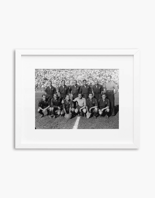 Roma, Formazione, 1935 — stampa fine art con cornice bianca