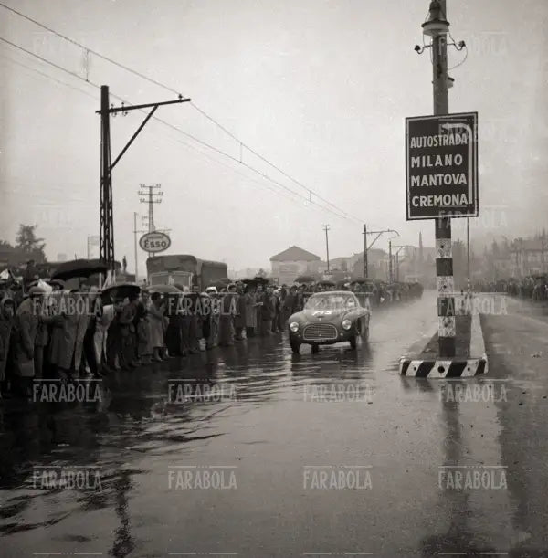 Rota e Toscano su Ferrari 166 LM, Mille Miglia, 1950 - Farabola Immagine digitale