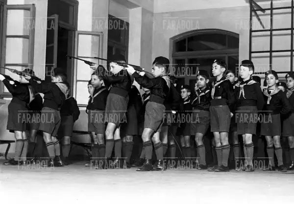 Sabato fascista nelle scuole, Milano, 1936 - Farabola Immagine digitale