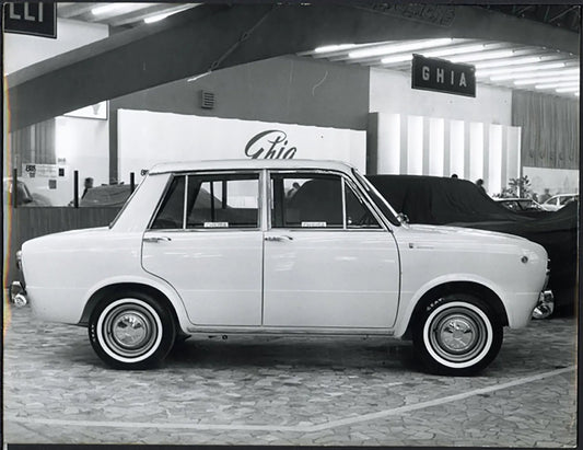 Salone Auto Torino 1964 Fiat 850 4 porte Ft 36428 - Stampa 21x27 cm - Farabola Stampa ai sali d'argento