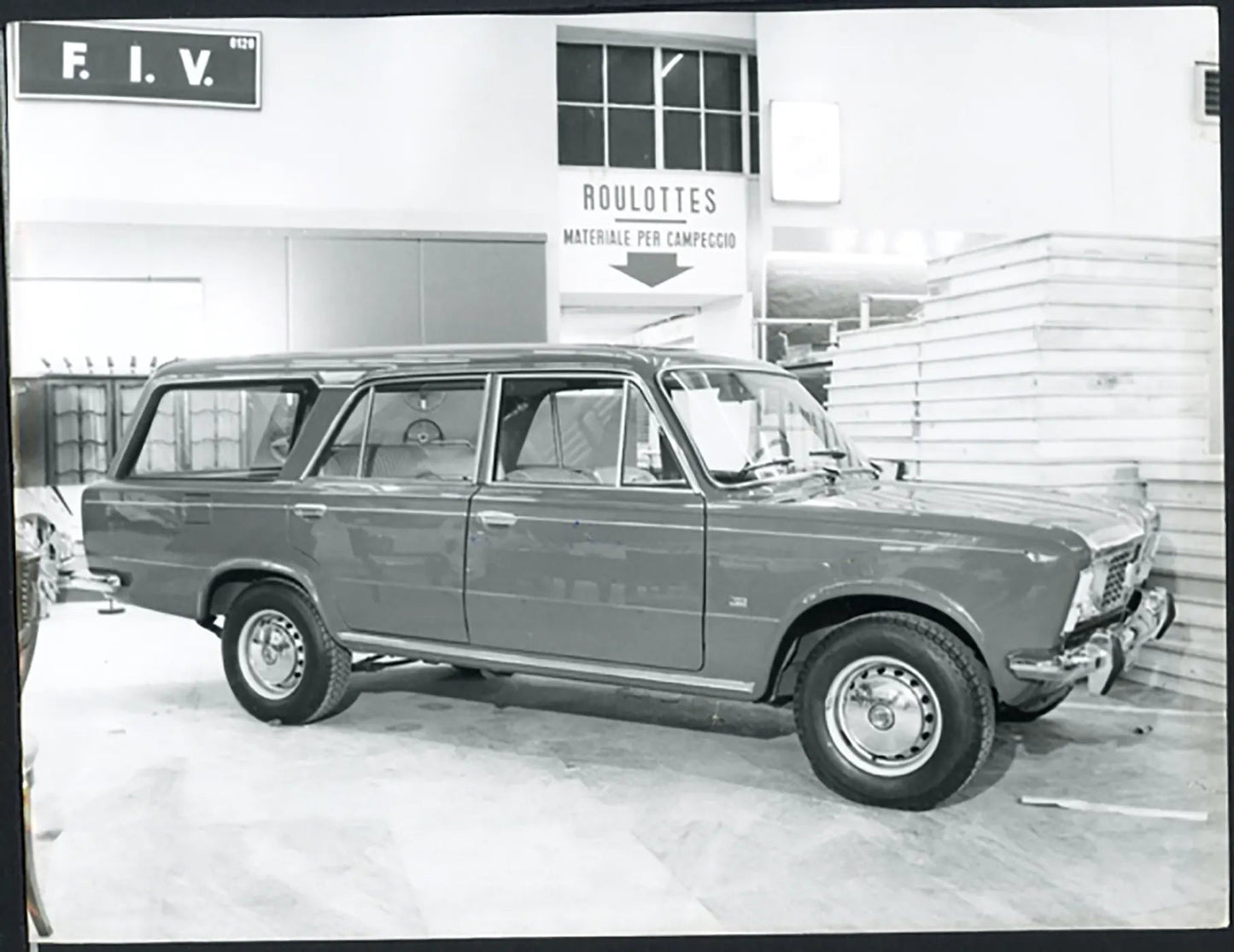 Salone Auto Torino 1967 Fiat 125 Ft 36420 - Stampa 21x27 cm - Farabola Stampa ai sali d'argento