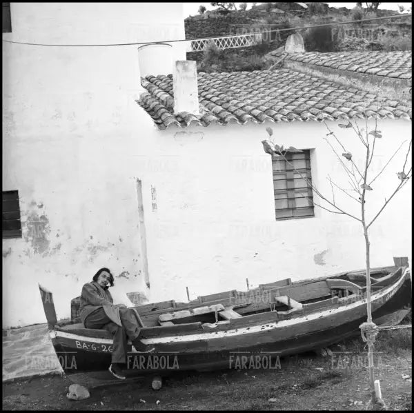 Salvador Dalì a Port Lligat, 1957 - Farabola Immagine digitale