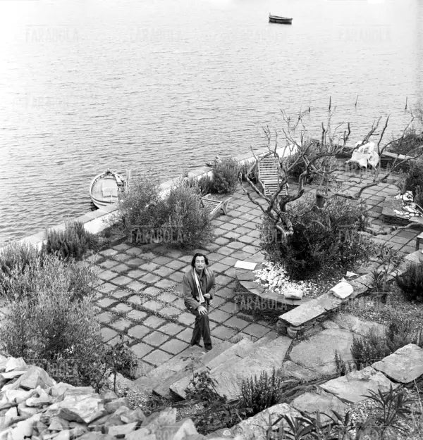 Salvador Dalì a Port Lligat, 1957 - Farabola Immagine digitale