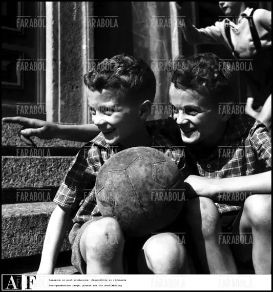 Sandro e Ferruccio Mazzola, 1953 - Farabola Immagine digitale