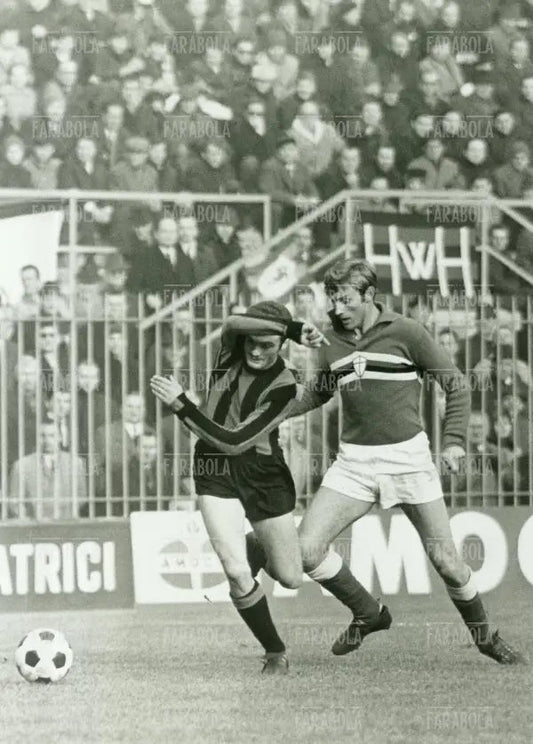 Sandro Mazzola e Giorgio Morini, Inter vs Sampdoria, 1967 - Farabola Immagine digitale