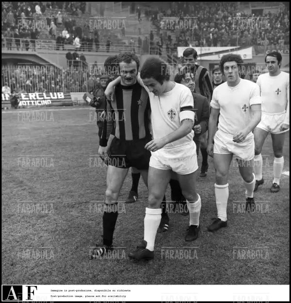 Sandro Mazzola e Luciano Chiarugi, Inter vs Fiorentina, 1971 - Farabola Immagine digitale