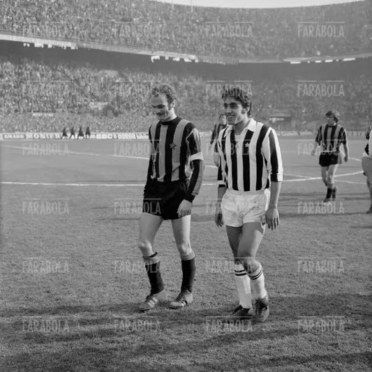 Sandro Mazzola e Piero Anastasi, Inter vs Juventus, 1970 - Farabola Immagine digitale