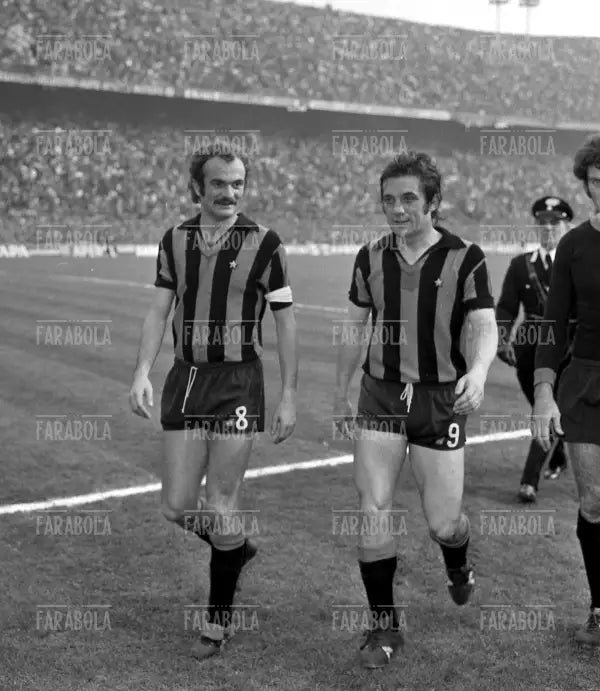 Sandro Mazzola e Roberto Boninsegna, Inter vs Milan, 1971 - Farabola Immagine digitale