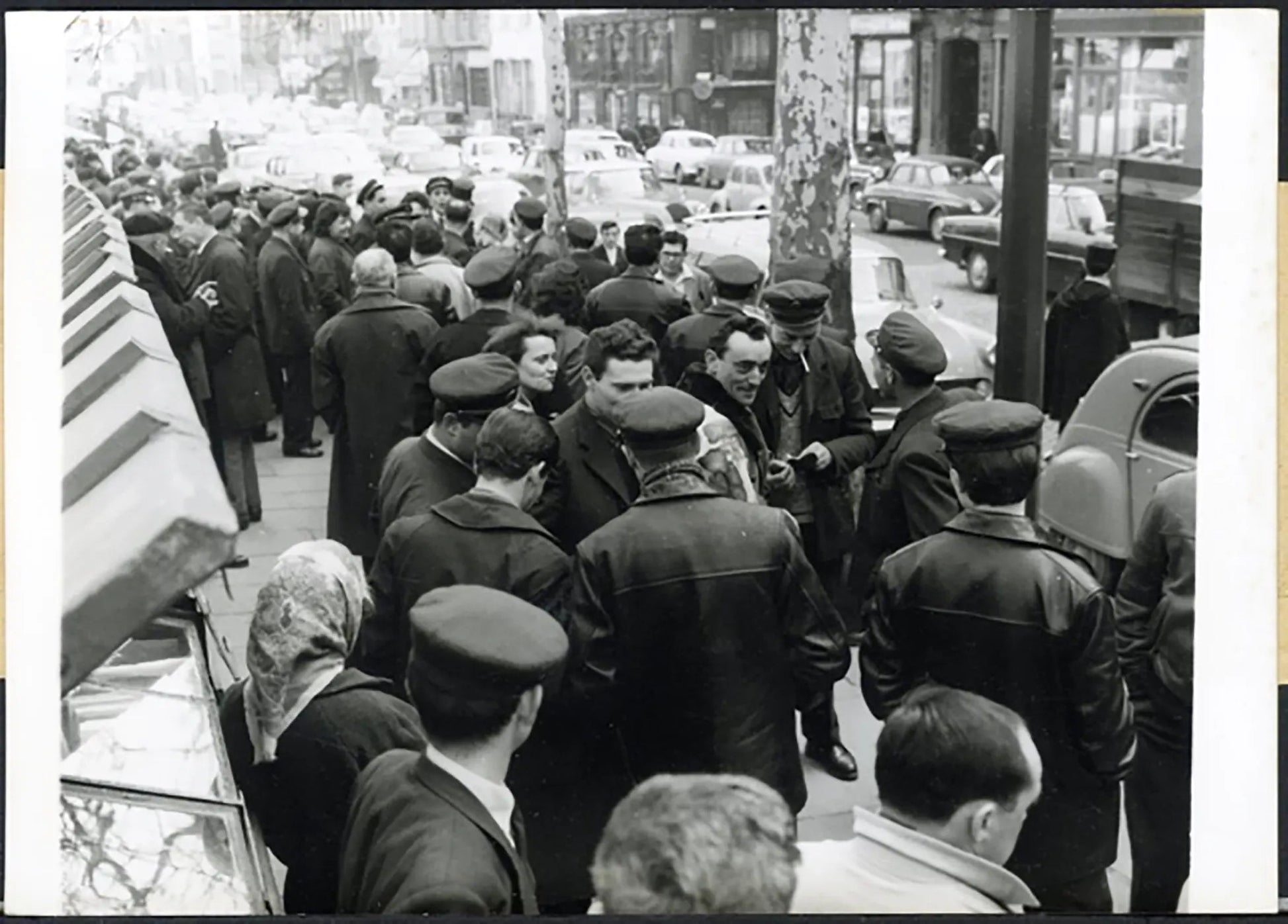 Sciopero dei trasporti a Parigi 1963 Ft 5171 - Stampa 18x13 cm - Farabola Stampa ai sali d'argento