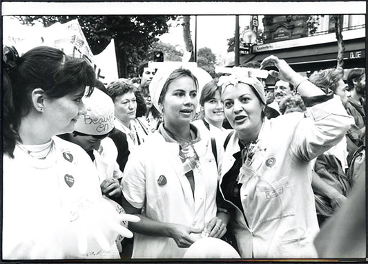 Sciopero delle infermiere a Parigi 1991 Ft 5254 - Stampa 21x15 cm - Farabola Stampa ai sali d'argento