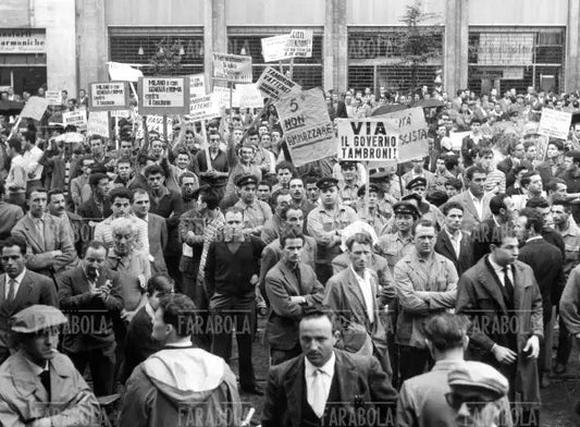 Sciopero organizzato dalla Cgil, Milano, 1960 - Farabola Immagine digitale