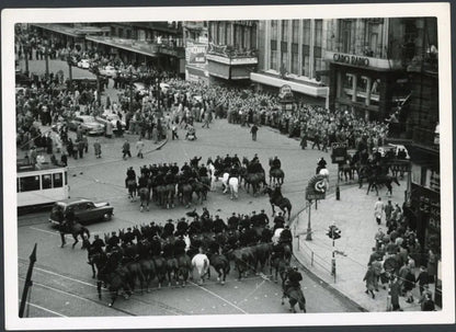 Scontri a Bruxelles 1955 Ft 3260 - Stampa 18x13 cm - Farabola Stampa ai sali d'argento