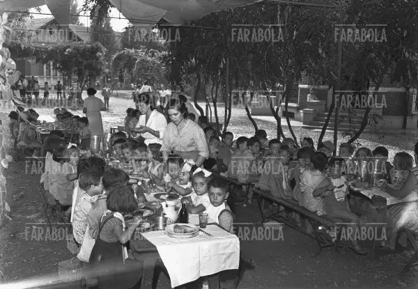 Scuola elementare Rinnovata, Milano, fine anni 40 - Farabola Immagine digitale