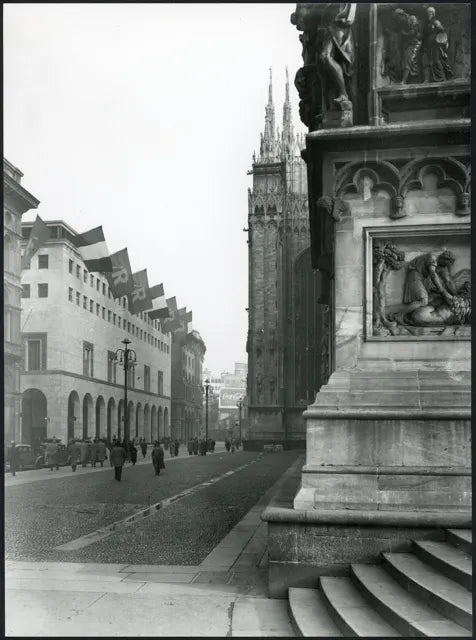 Sede Rinascente a Milano 1950 Ft 3550 - Stampa 24x18 cm - Farabola Stampa ai sali d'argento