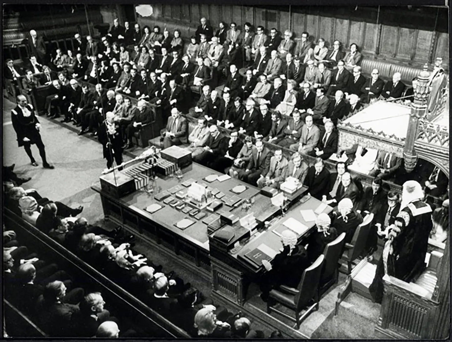 Seduta alla Camera dei Comuni Londra 1976 Ft 37796 - Stampa 20x15 cm - Farabola Stampa ai sali d'argento