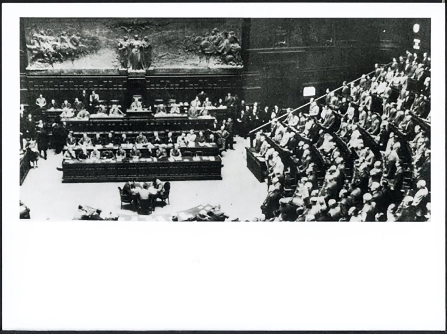 Seduta della Costituente 1946 Ft 37786 - Stampa 24x18 cm - Farabola Stampa ai sali d'argento (anni 90)