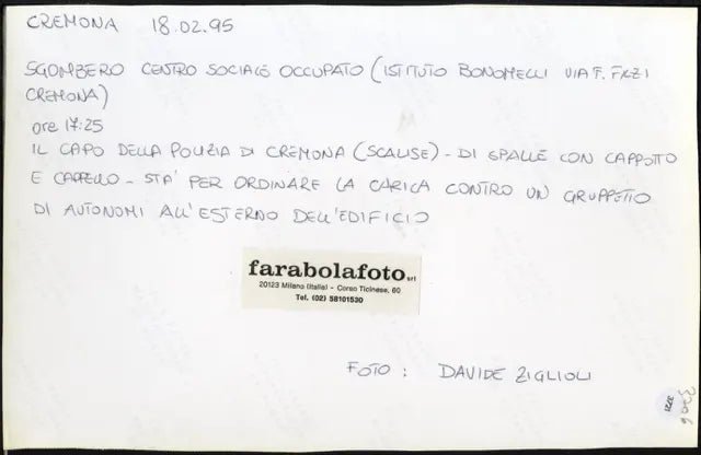 Sgombero centro sociale Cremona 1995 Ft 3721 - Stampa 20x15 cm - Farabola Stampa ai sali d'argento