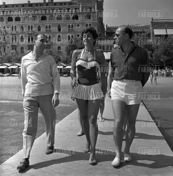 Silvana Pampanini e l'ingegner Zerzi, Festival di Venezia, 1958 - Farabola Immagine digitale