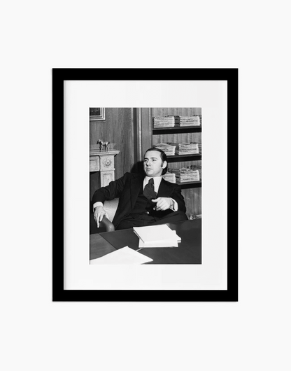 Silvio Berlusconi, 1977 — stampa fine art con cornice nera
