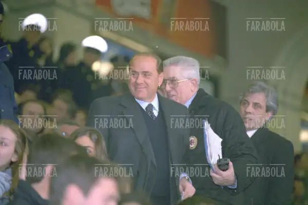Silvio Berlusconi, Milan vs Inter, 2002 - Farabola Immagine digitale