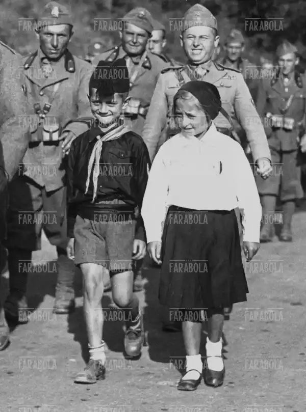 Soldati sul Passo della Futa, Bologna, 1934 - Farabola Immagine digitale