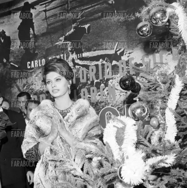 Sophia Loren alla prima del film la Ciociaria, Milano, 1960 - Farabola Immagine digitale