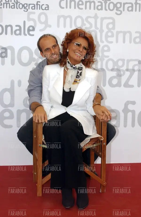 Sophia Loren e il figlio Edoardo Ponti, Festival di Venezia, 2002 - Farabola Immagine digitale