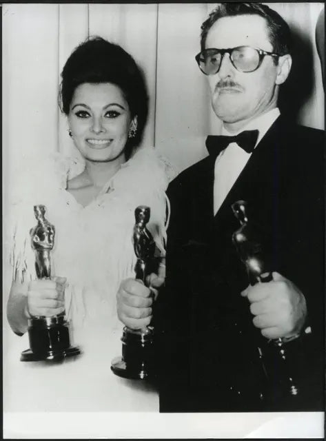 Sophia Loren e Pietro Germi Oscar 1962 Ft 35580 - Stampa 24x18 cm - Farabola Stampa ai sali d'argento (anni 90)