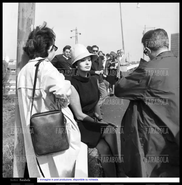 Sophia Loren sul set del film Ieri, Oggi, domani, 1963 - Farabola Immagine digitale