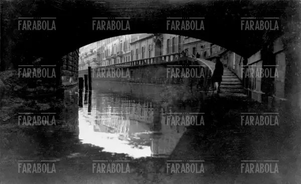 Sottoponte in via San Marco, Milano, 1920 - Farabola Immagine digitale