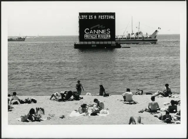 Spiaggia di Cannes anni 90 Ft 35558 - Stampa 24x18 cm - Farabola Stampa ai sali d'argento