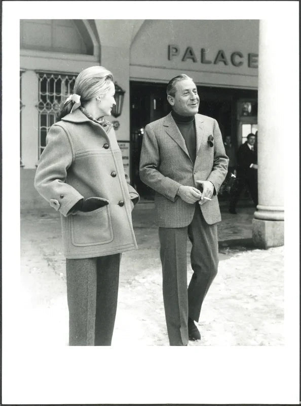 Stavros Niarcos con Charlotte Ford 1965 Ft 37436 - Stampa 24x18 cm - Farabola Stampa ai sali d'argento