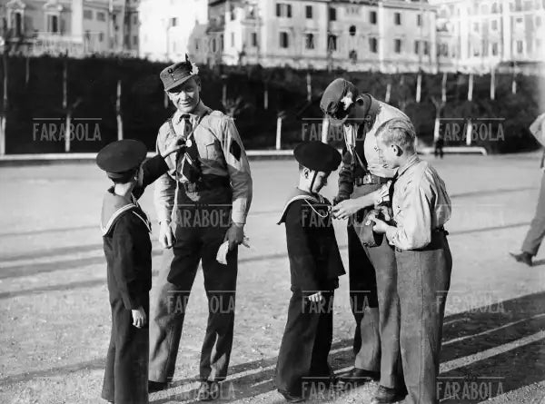 Studenti austriaci in visita in Italia, Roma, 1935 - Farabola Immagine digitale