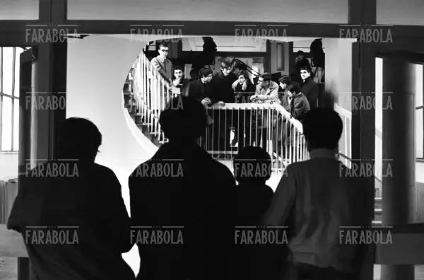 Studenti durante l'occupazione dell'Istituto Ettore Conti, Milano, 1968 - Farabola Immagine digitale