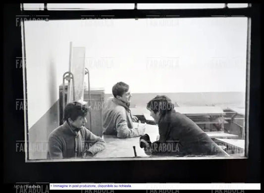Studenti durante l'occupazione dell'Istituto Ettore Conti, Milano, 1968 - Farabola Immagine digitale