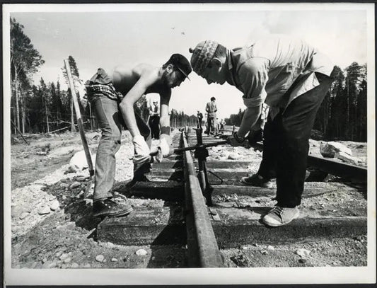 Studenti ingegneria al lavoro 1970 Ft 3893 - Stampa 24x18 cm - Farabola Stampa ai sali d'argento