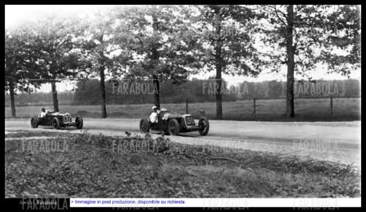 Tazio Nuvolari e Luigi Arcangeli, 1930 - Farabola Immagine digitale
