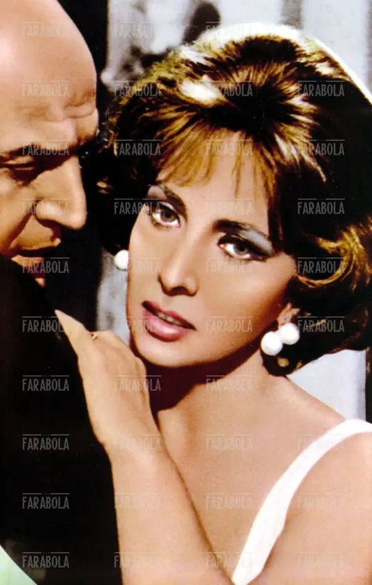 Telly Davalas e Gina Lollobrigida nel film Buonasera, Mrs. Campbell, 1968 - Farabola Immagine digitale