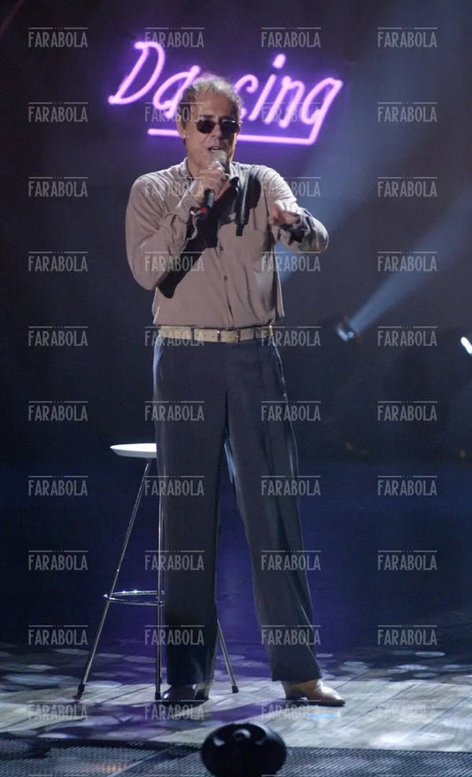 Teo Teocoli nei panni di Adriano Celentano, 2004 - Farabola Immagine digitale