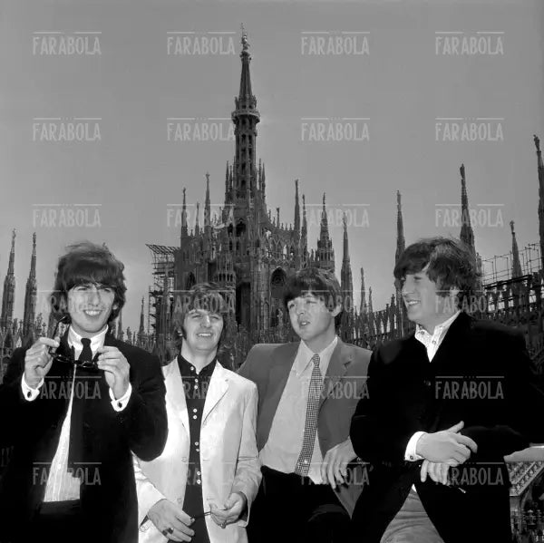 The Beatles al Duomo, Concerto dei Beatles, Milano, 1965 - Farabola Immagine digitale