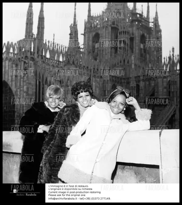 The Supremes al Duomo, Milano, 1968 - Farabola Immagine digitale