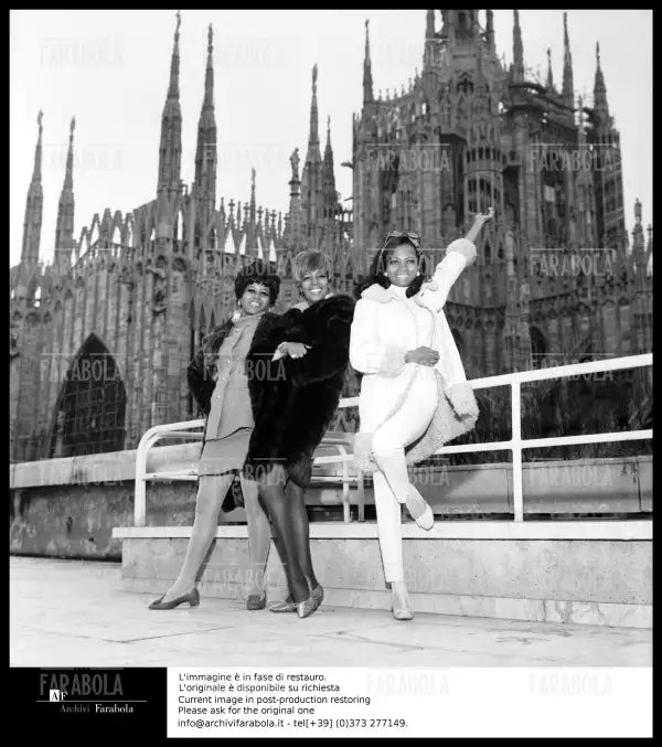 The Supremes al Duomo, Milano, 1968 - Farabola Immagine digitale