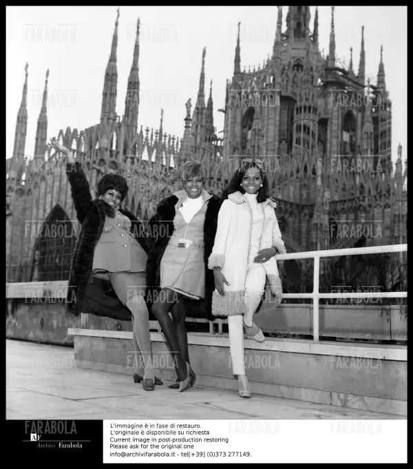 The Supremes al Duomo, Milano, 1968 - Farabola Immagine digitale
